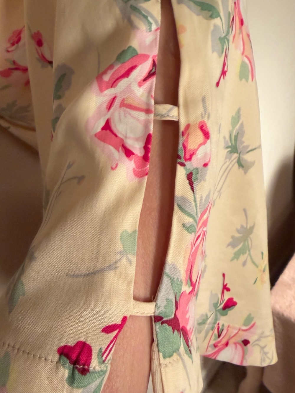 Zara Lt Yellow Short Sleeve Dress wPink Rose Floral Print Cutout Slits - Picture 6 of 16